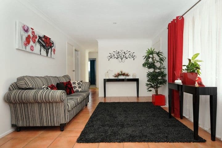37 Cabarita Crescent, GLENVALE QLD 4350, Glenvale - Thumbnail 5