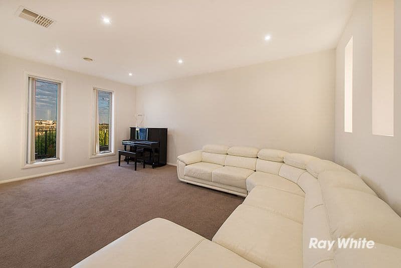 11 Coberley Way, Cranbourne North VIC 3977, Cranbourne North - Thumbnail 4
