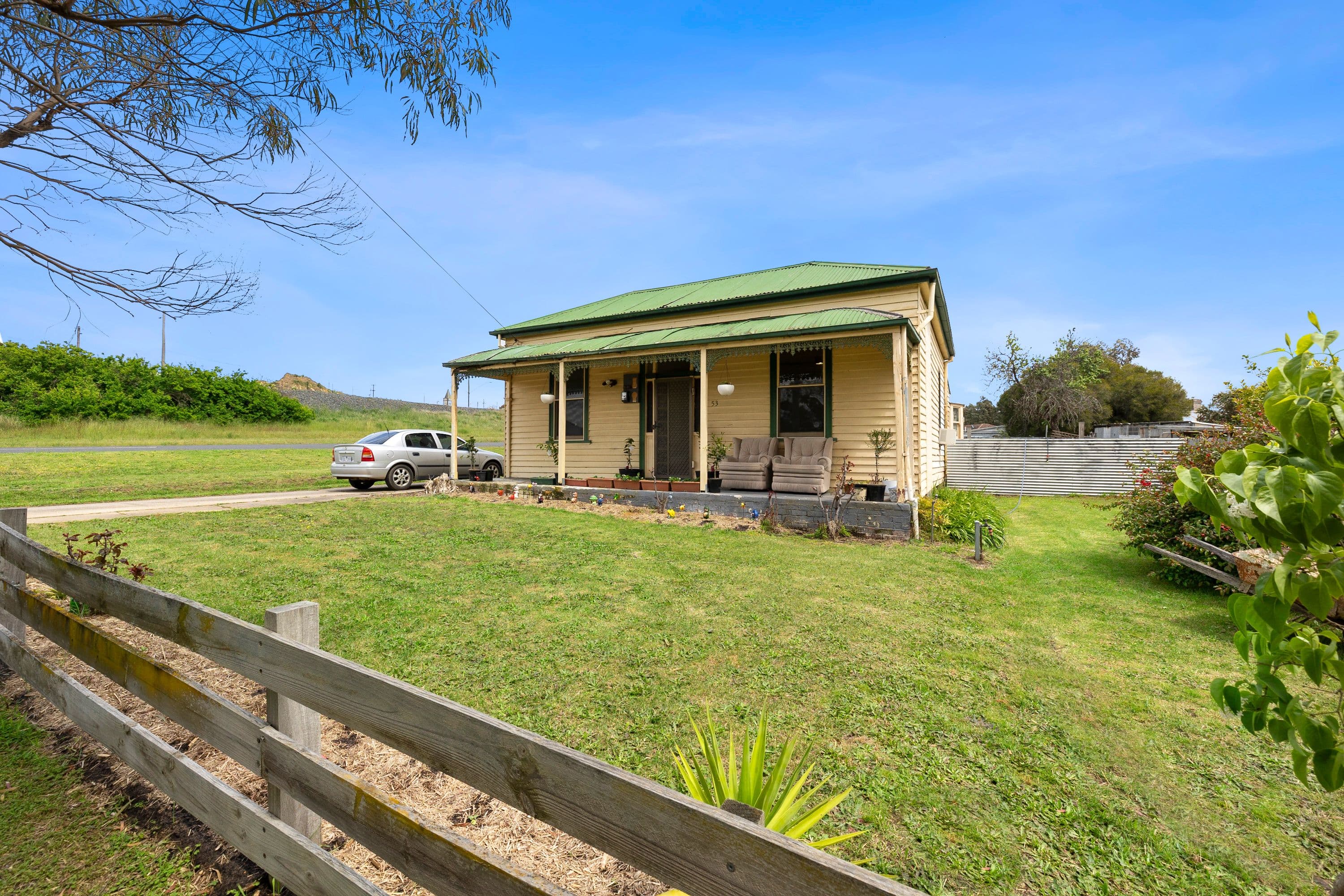 53 Albert Street, Ararat VIC 3377, Ararat - Thumbnail 2
