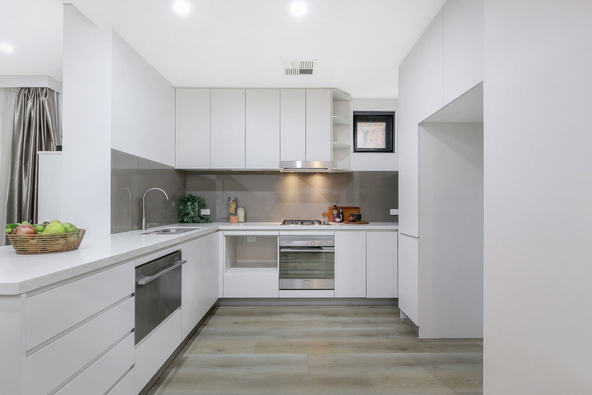 9 Laycock Street, Mascot NSW 2020, Mascot - Thumbnail 3