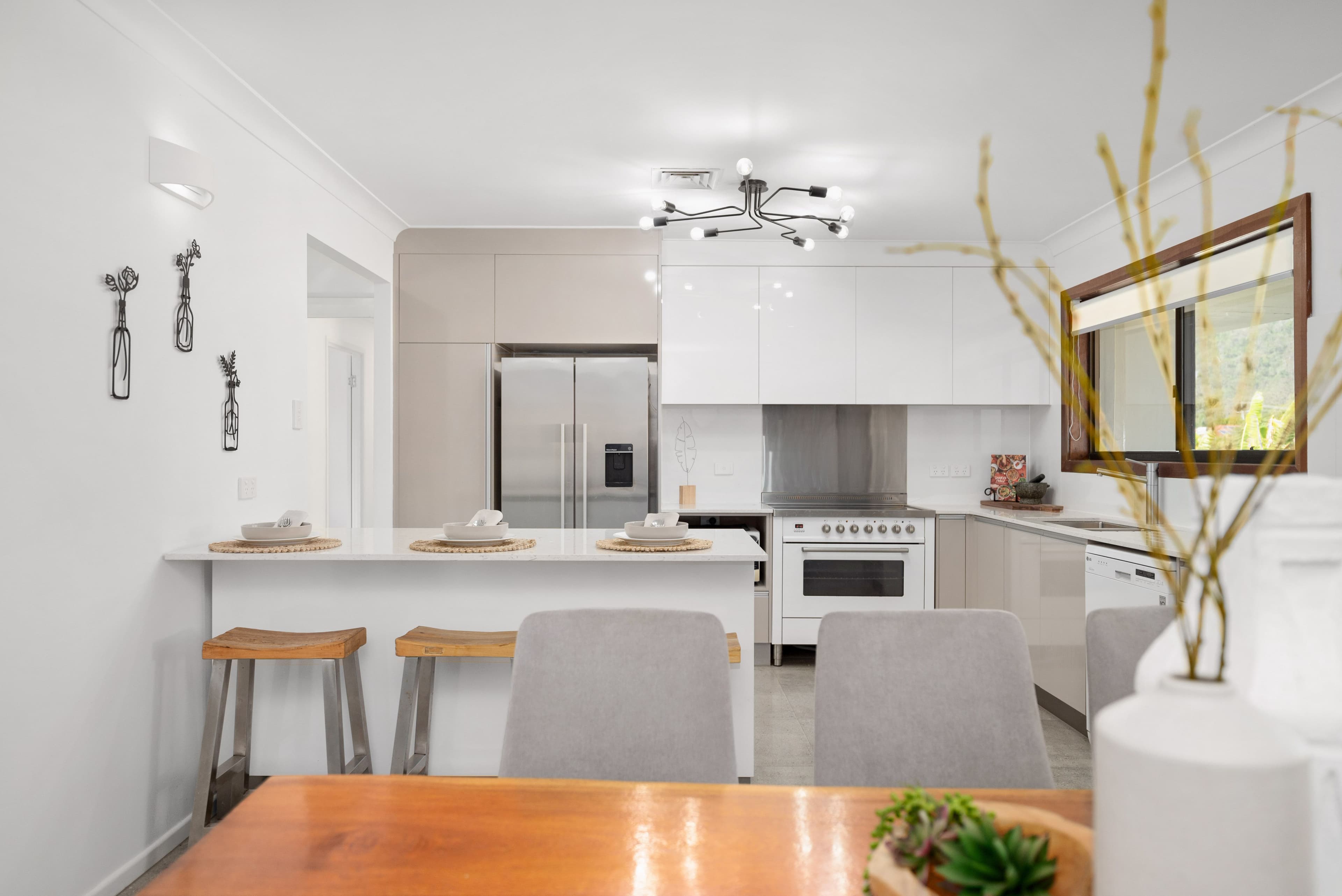 28 Madeira Street, The Gap QLD 4061, The Gap - Thumbnail 4