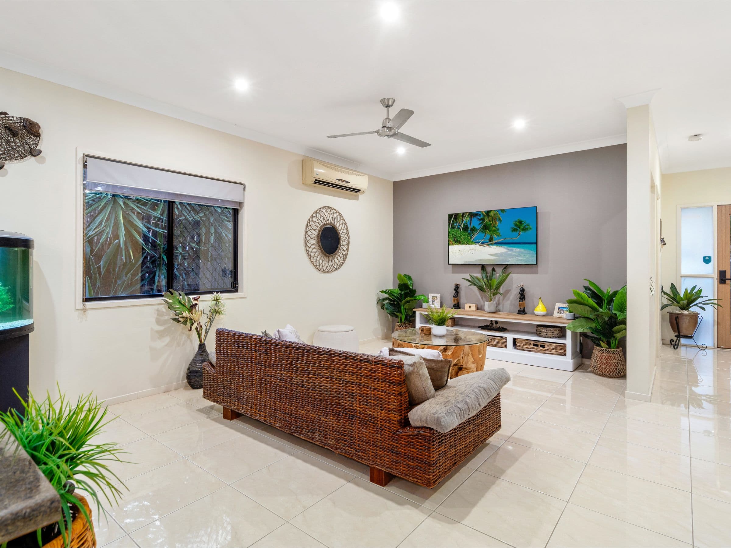 1 Hibiscus Way, Springfield Lakes QLD 4300, Springfield Lakes - Thumbnail 3