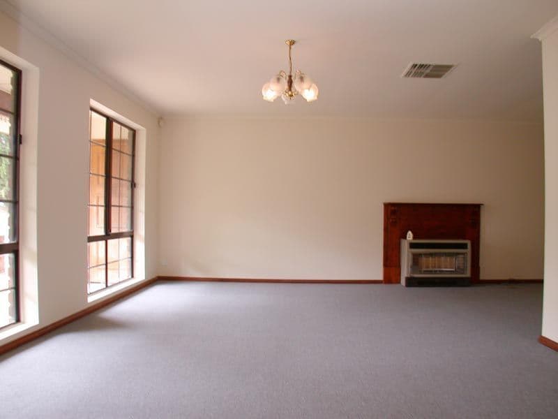 11 Darwendale Street, HUNTFIELD HEIGHTS SA 5163, Huntfield Heights - Thumbnail 6