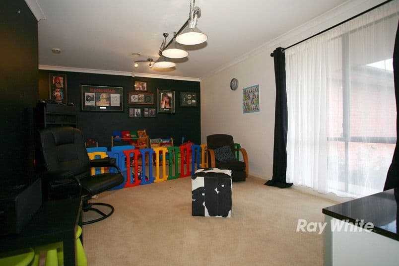 6 Chatham Close, CRANBOURNE EAST VIC 3977, Cranbourne East - Thumbnail 7