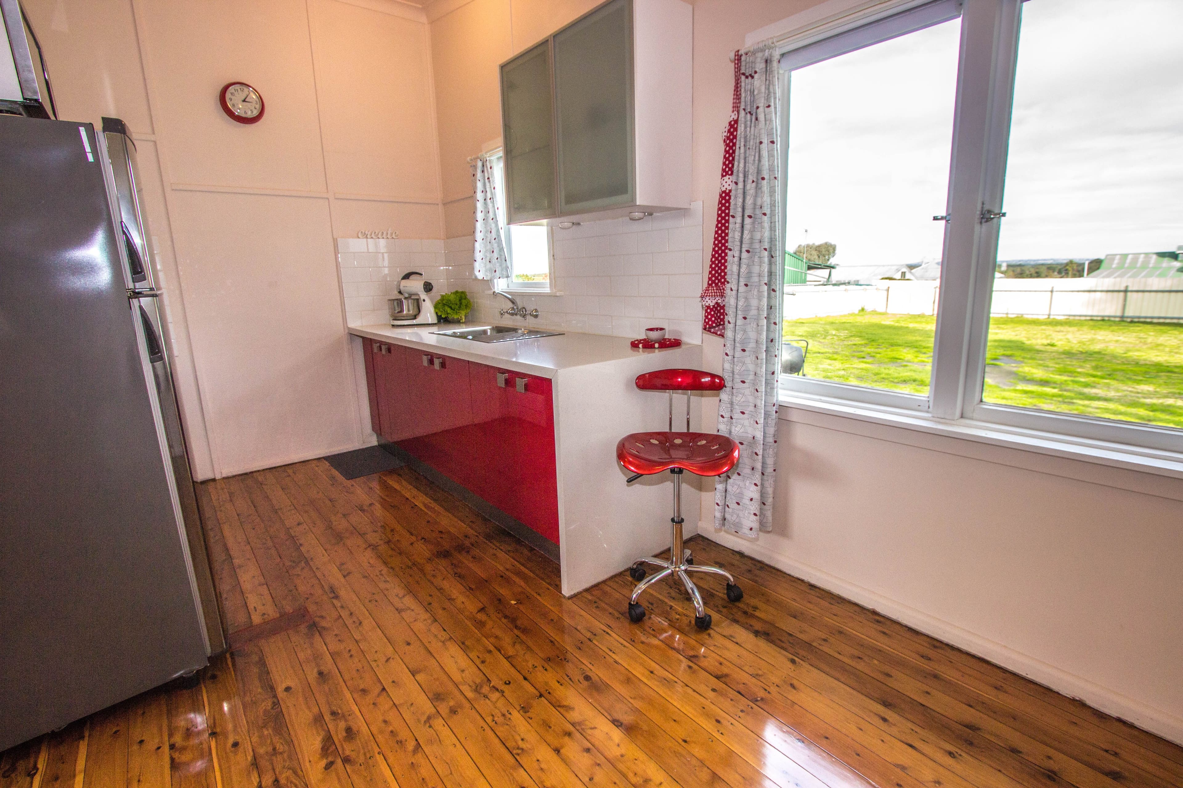 76 Dalgetty Street, Narrandera - Thumbnail 2