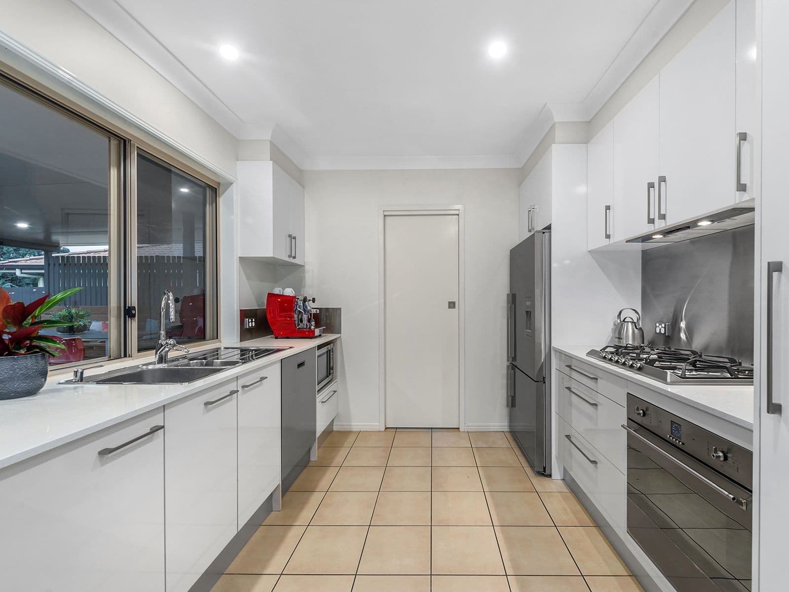 4 Ibiza Place, Carseldine QLD 4034, Carseldine - Thumbnail 3