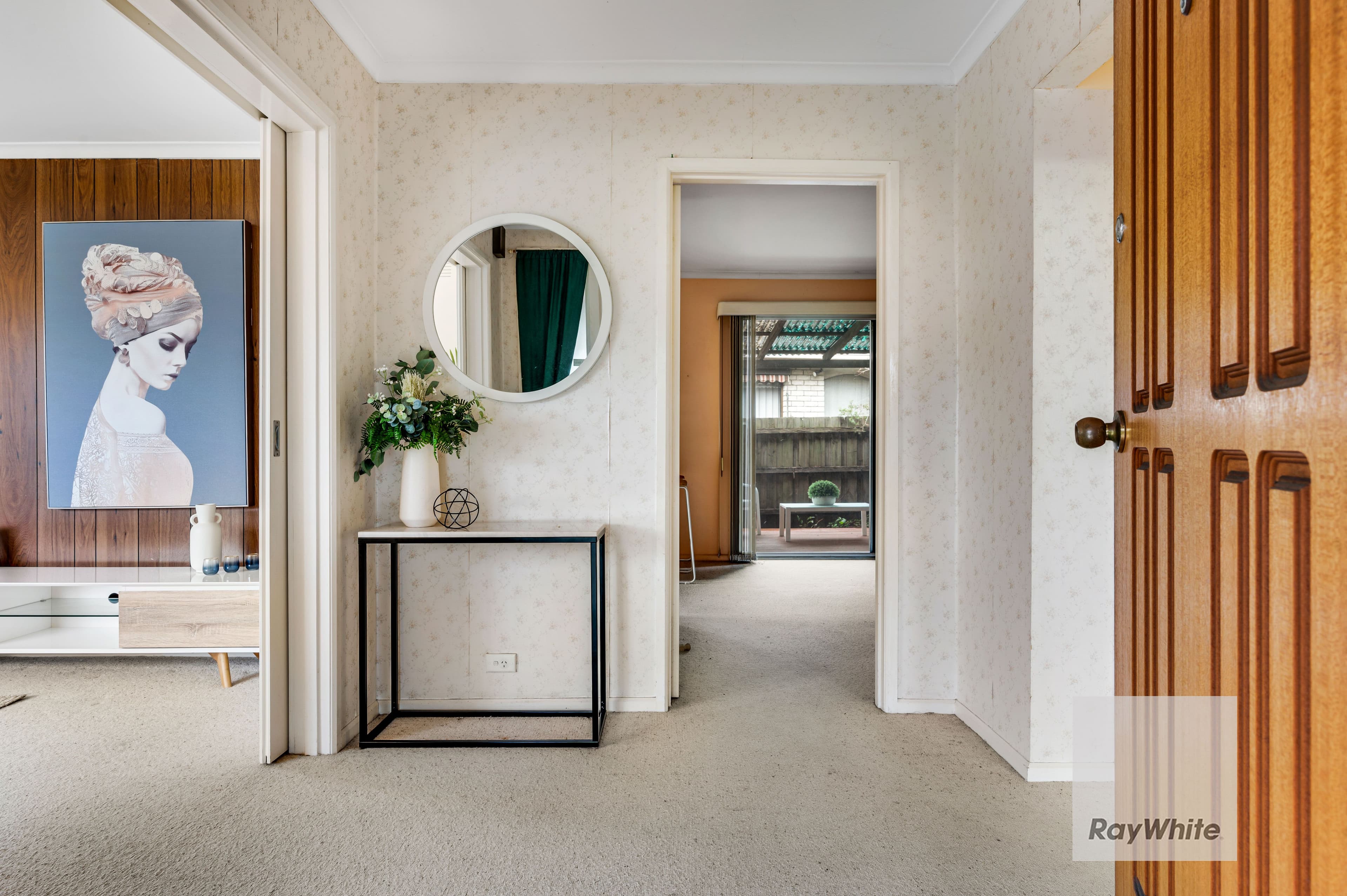 16 Wolverton Drive, Gladstone Park VIC 3043, Gladstone Park - Thumbnail 2