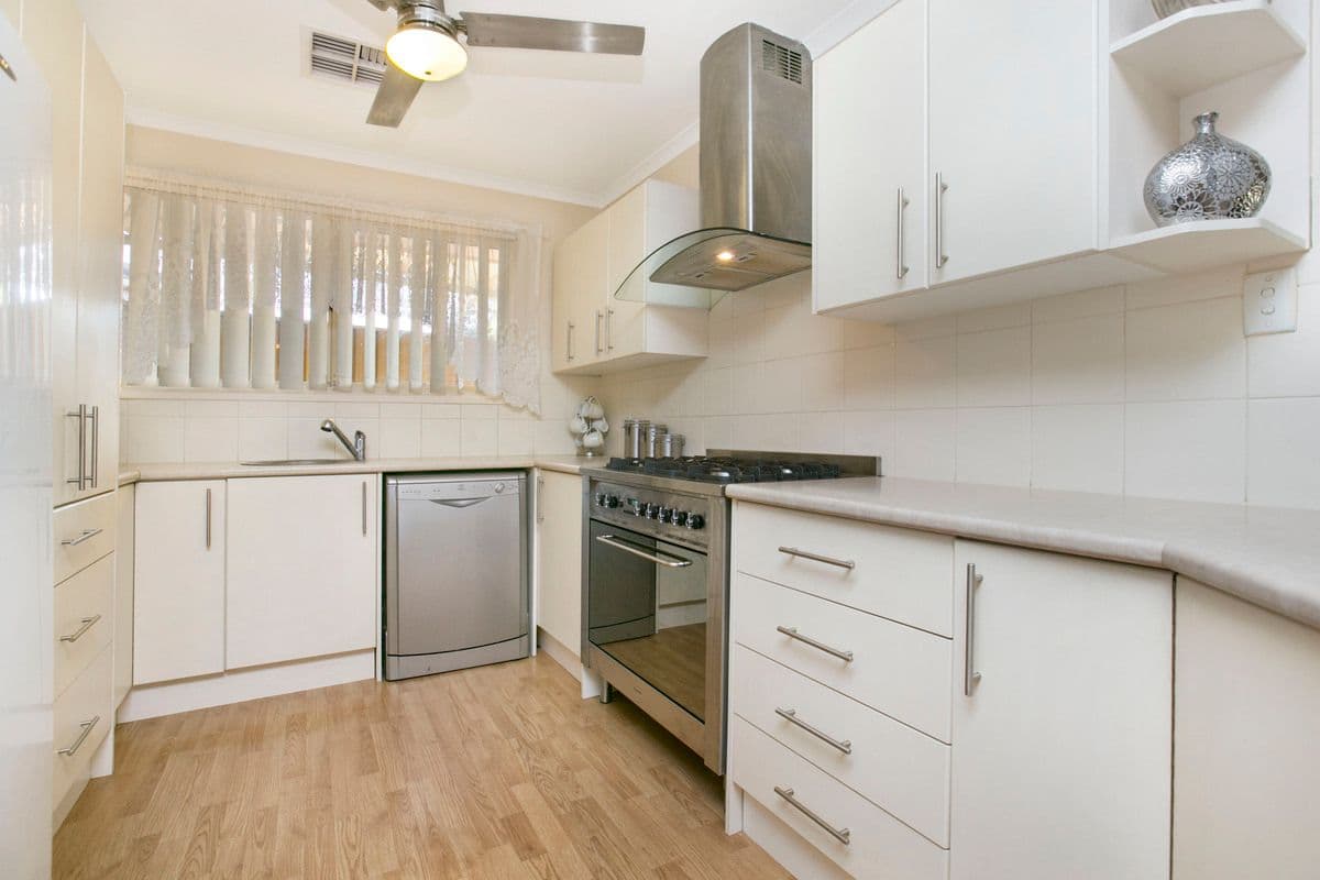 5 John Bull Court, ANDREWS FARM SA 5114, Andrews Farm - Thumbnail 2