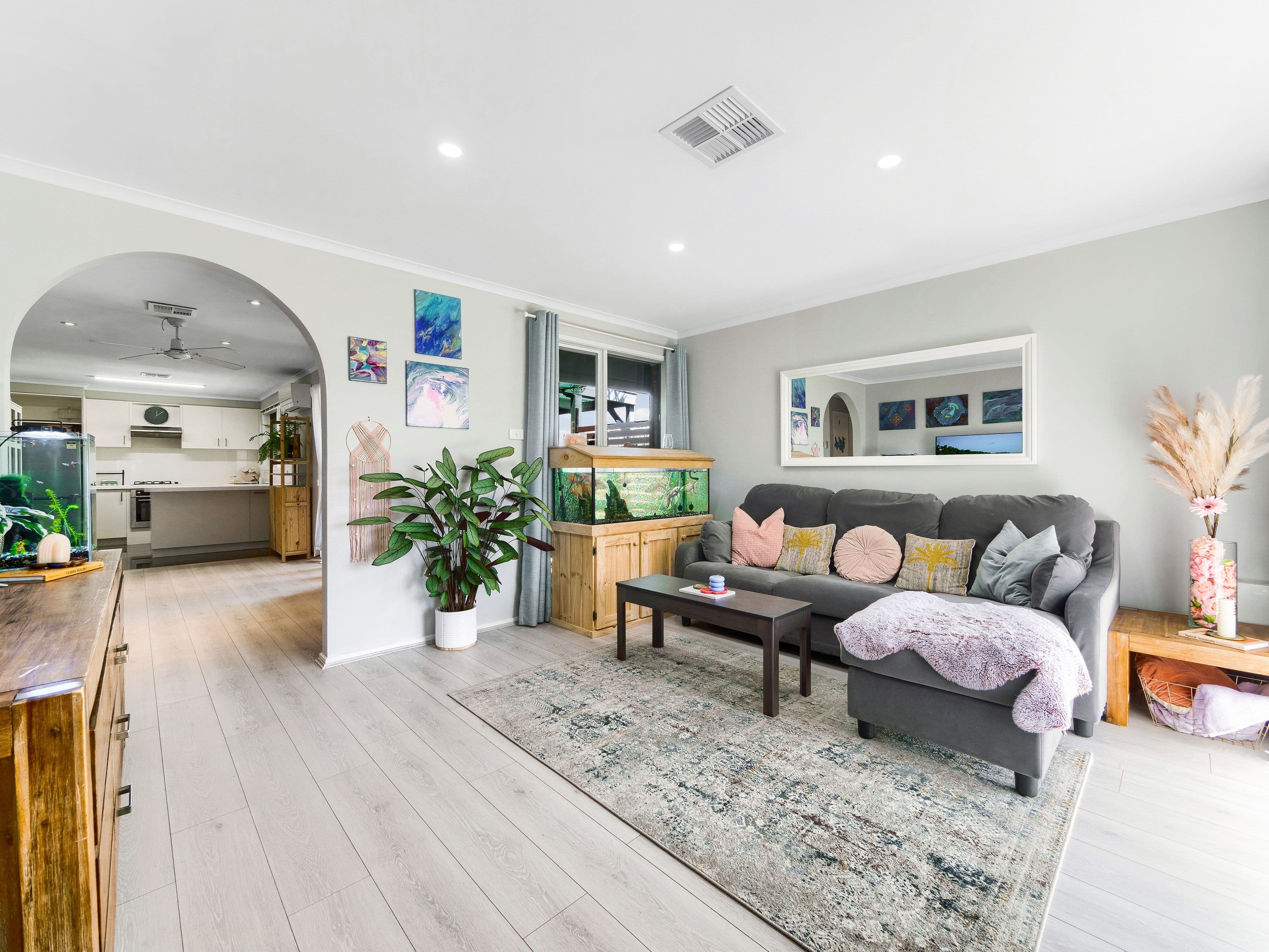 20 Navarre Drive, Cranbourne West VIC 3977, Cranbourne West - Thumbnail 2