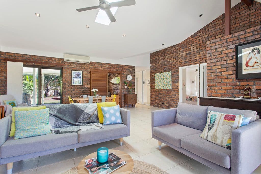 6 Birch Court, Palm Beach QLD 4221, Palm Beach - Thumbnail 4