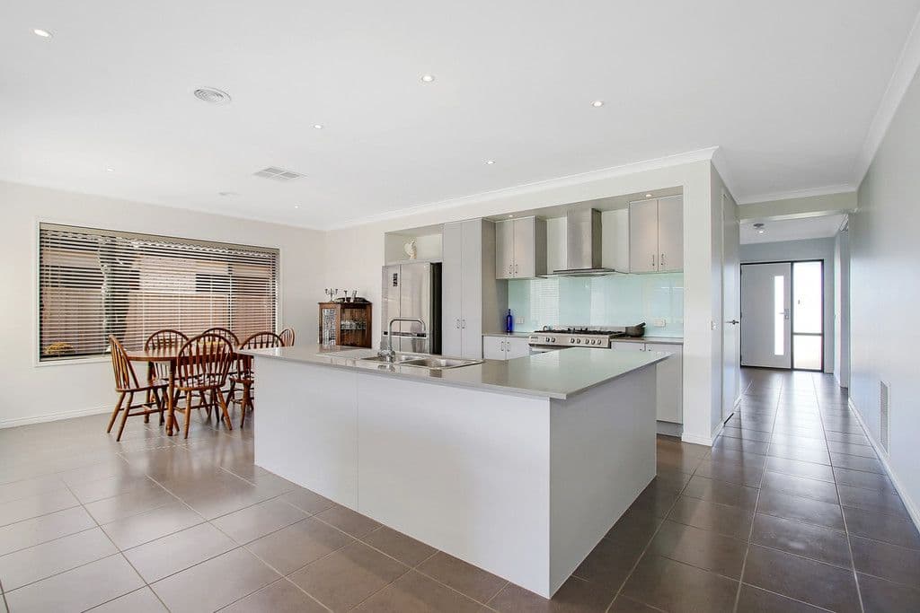 29 Chafia Place, Springdale Heights NSW 2641, Springdale Heights - Thumbnail 2