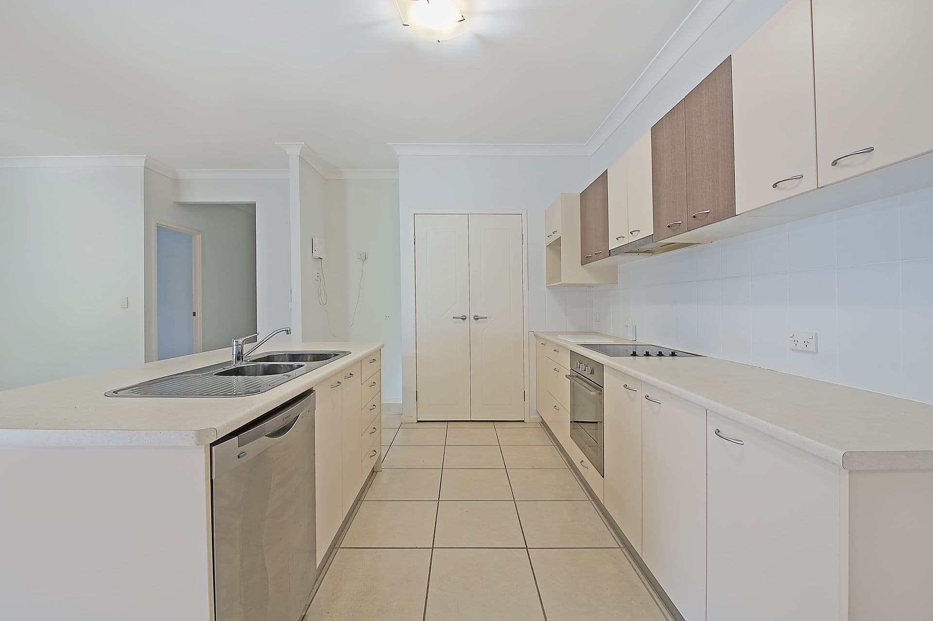 38 Kurrajong Crct, North Lakes QLD 4509, North Lakes - Thumbnail 5