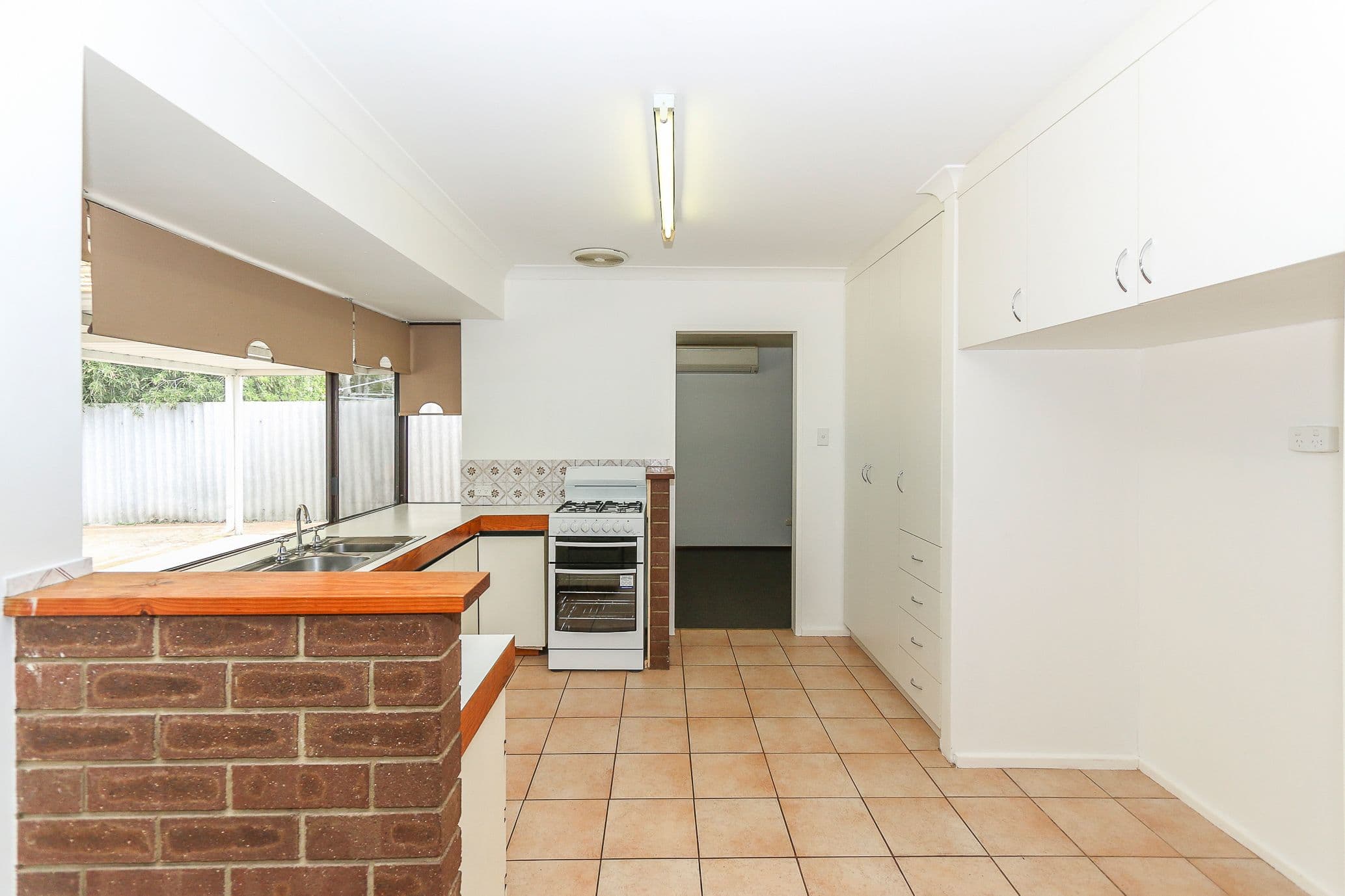 27 James Street, Gosnells WA 6110, Gosnells - Image 1