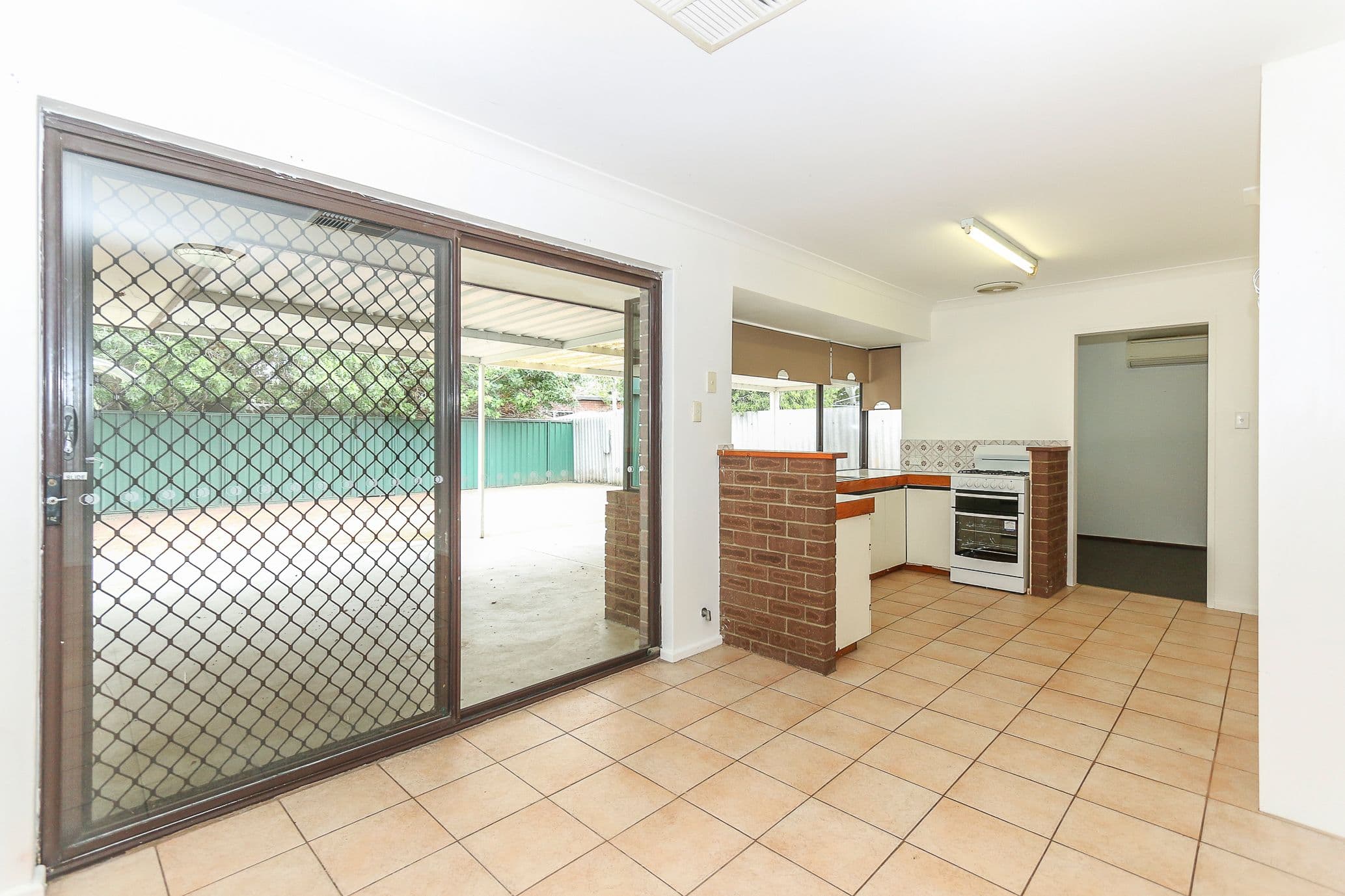 27 James Street, Gosnells WA 6110, Gosnells - Thumbnail 3