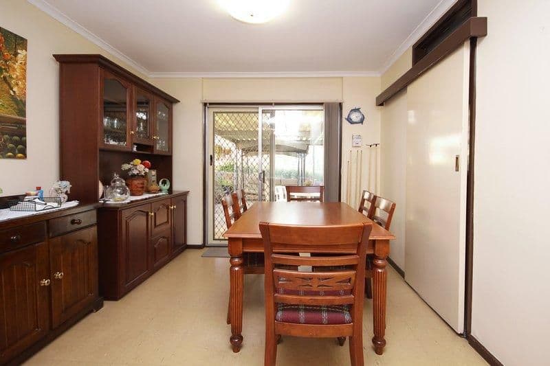 6 Burnbank Grove, ATHELSTONE SA 5076, Athelstone - Thumbnail 4