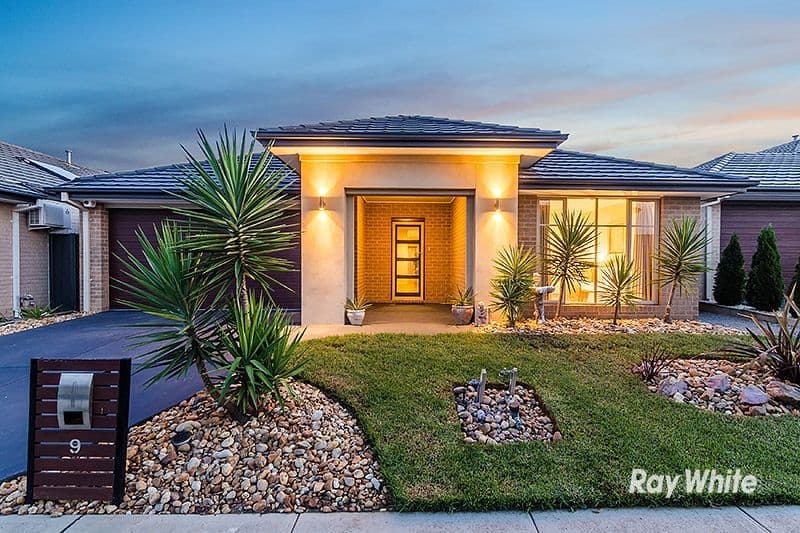 9 Taradale Street, Cranbourne North VIC 3977, Cranbourne North - Image 1
