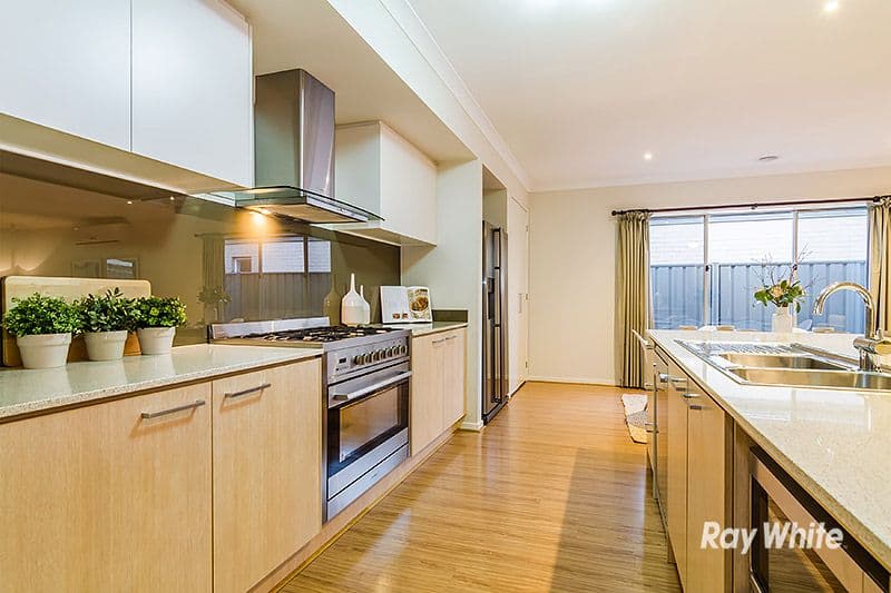 9 Taradale Street, Cranbourne North VIC 3977, Cranbourne North - Thumbnail 5