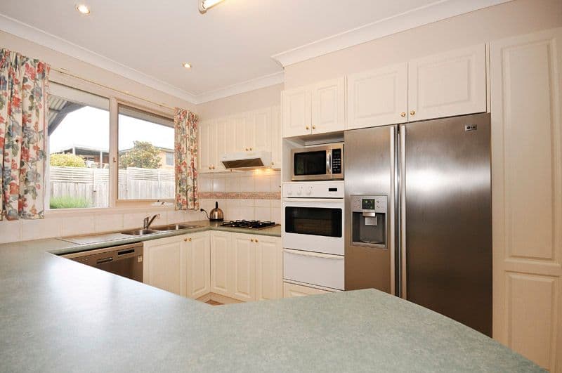 14 Clearwater Drive, LILYDALE VIC 3140, Lilydale - Thumbnail 4