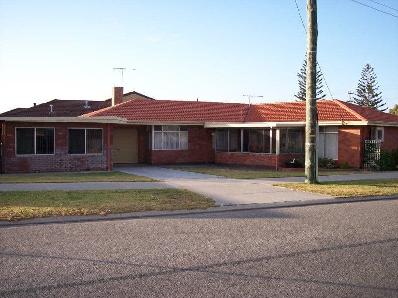 139 Penguin Road, SAFETY BAY WA 6169, Safety Bay - Image 1