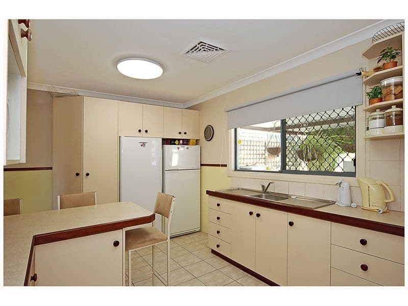 20 Finchley Crescent, BALGA WA 6061, Balga - Thumbnail 6