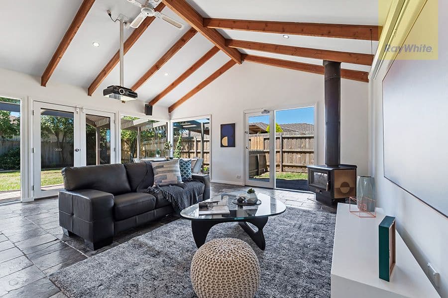 18 Cimberwood Drive, Craigieburn VIC 3064, Craigieburn - Thumbnail 3