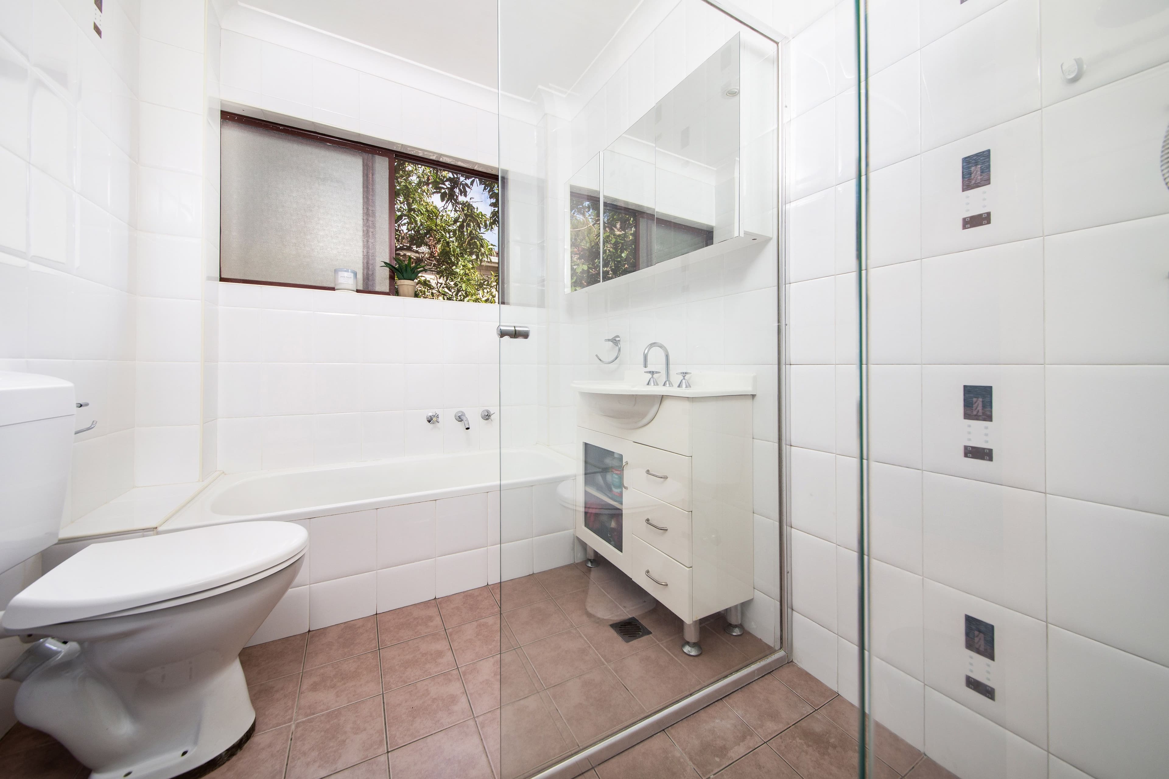 46 Honeysuckle Street, BENDIGO VIC 3550, Bendigo - Thumbnail 4