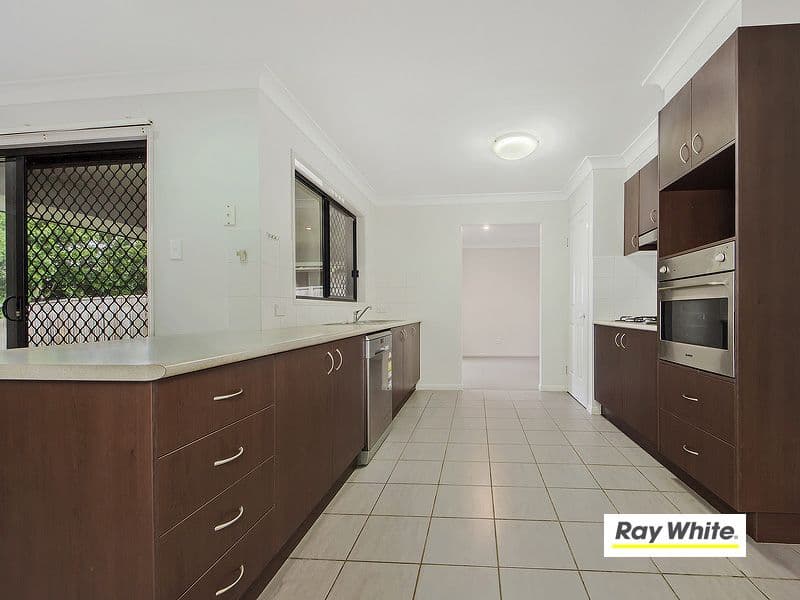 42 Lauradale Crescent, ORMEAU QLD 4208, Ormeau - Thumbnail 6