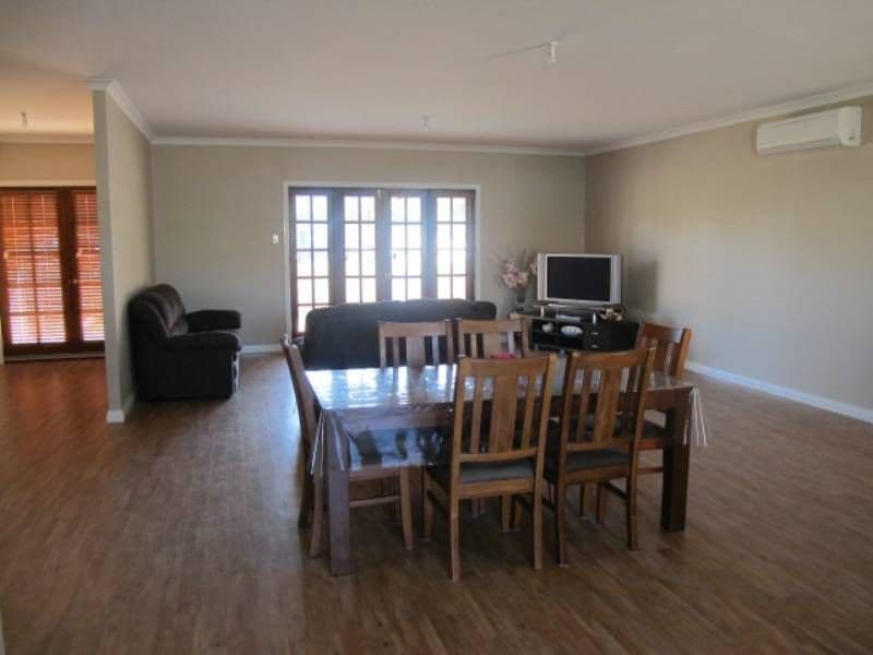 27 Burgess Street, BEACHLANDS WA 6530, Beachlands - Thumbnail 3