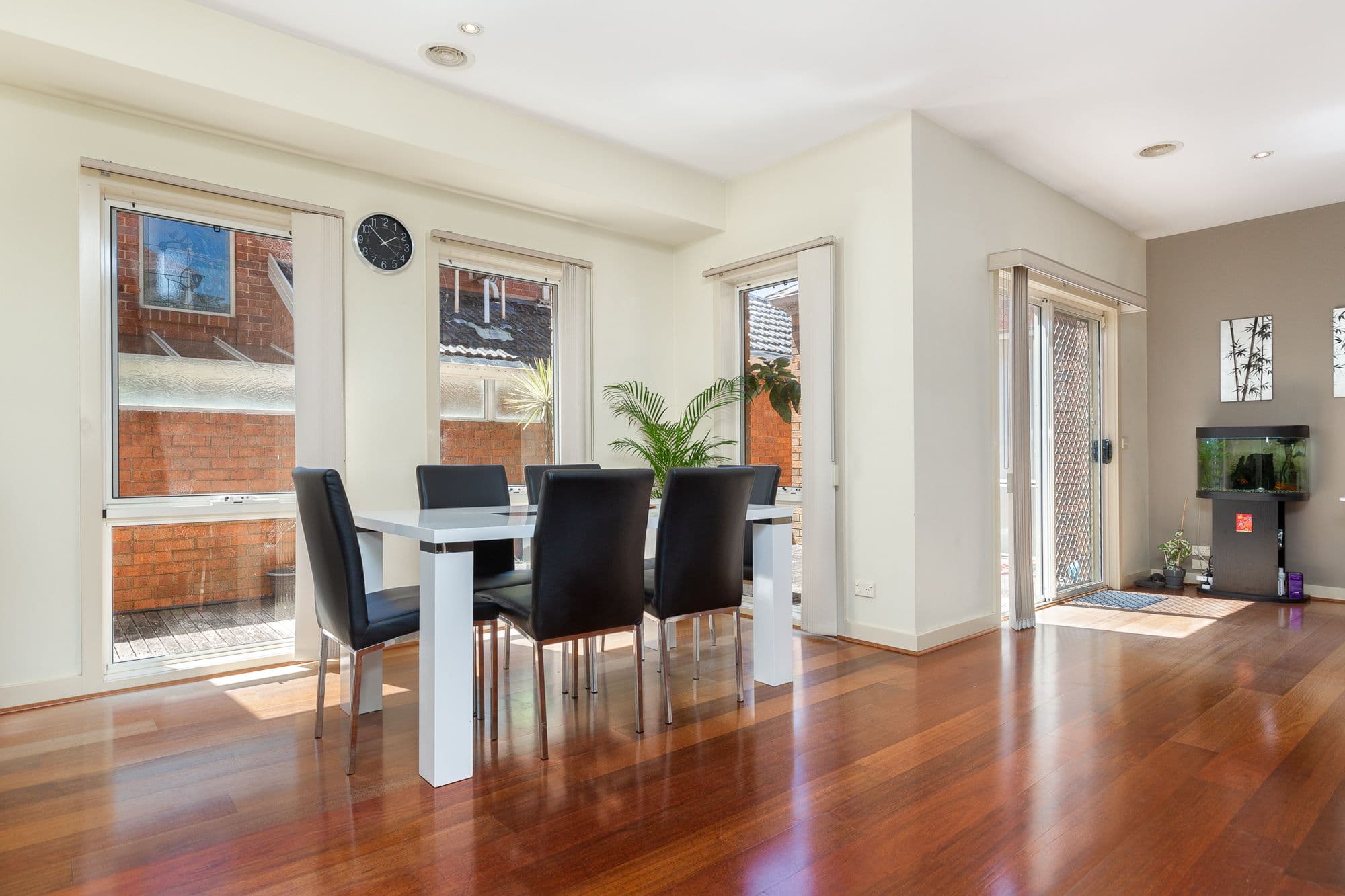 21 Gloucester Avenue, Berwick VIC 3806, Berwick - Thumbnail 4