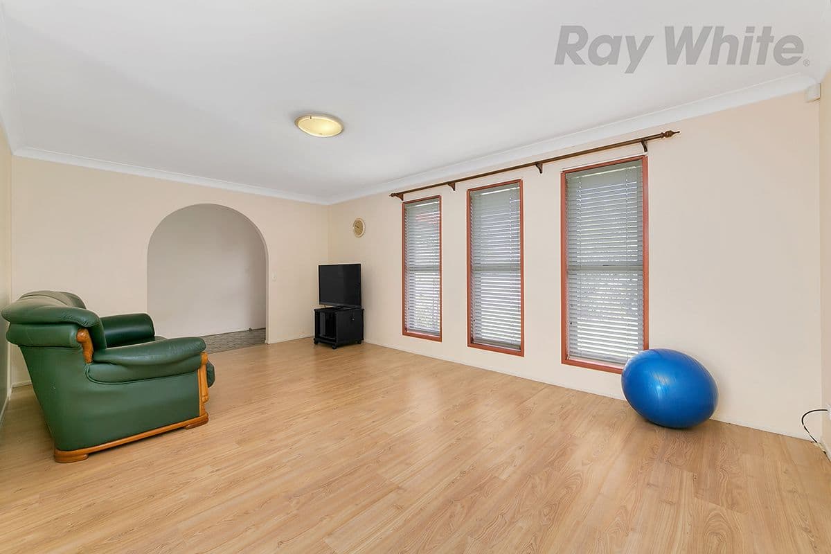 208 Pinelands Road, Sunnybank Hills QLD 4109, Sunnybank Hills - Thumbnail 3
