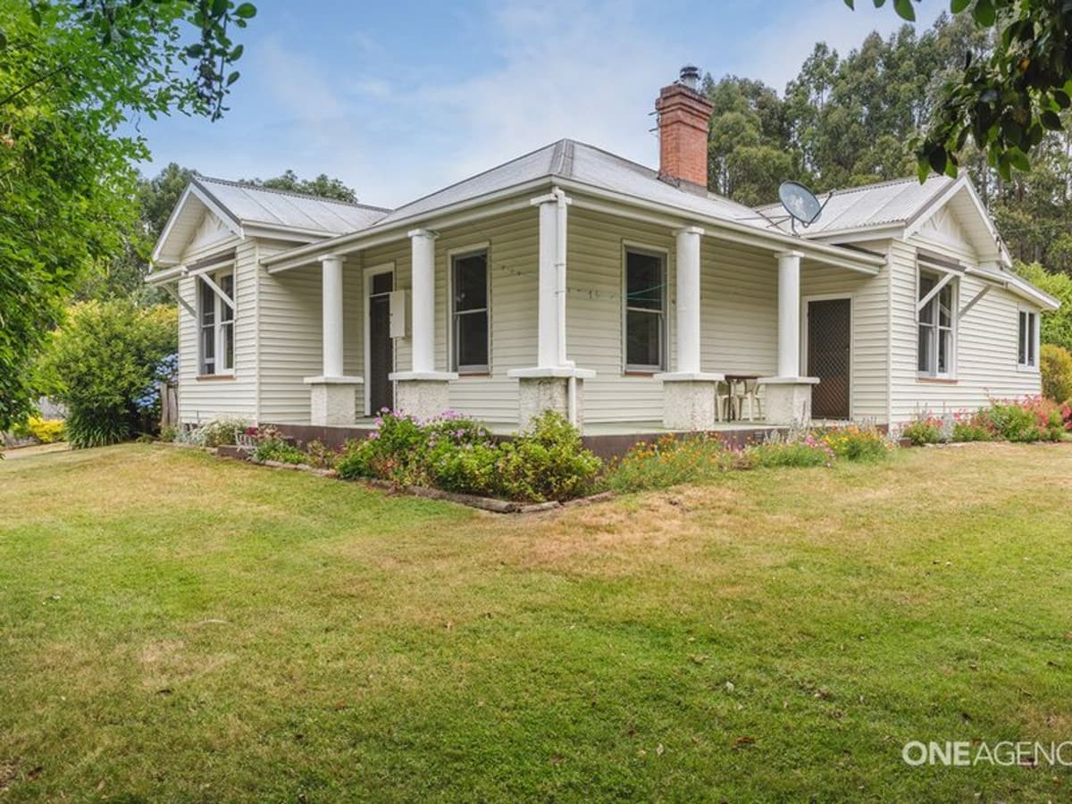 649 Circular Road, East Ridgley, East Ridgley - Thumbnail 2
