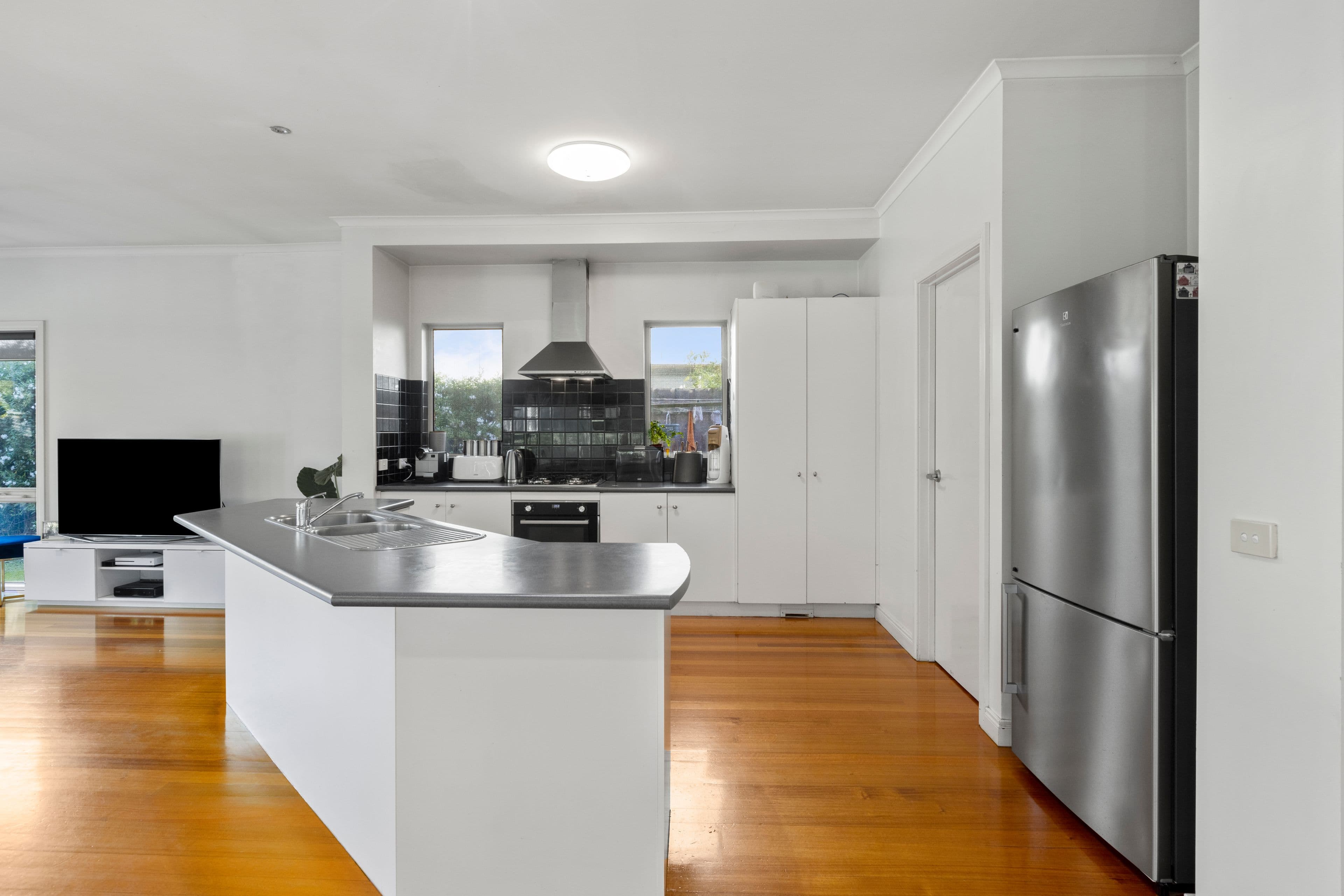 8 O'Dwyer Street, Mordialloc VIC 3195, Mordialloc - Thumbnail 3