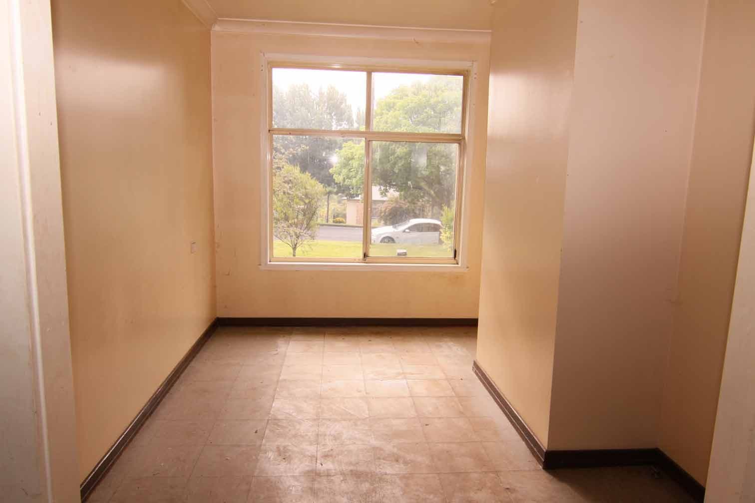 39 Lawrence Street, GLEN INNES NSW 2370, Glen Innes - Thumbnail 2
