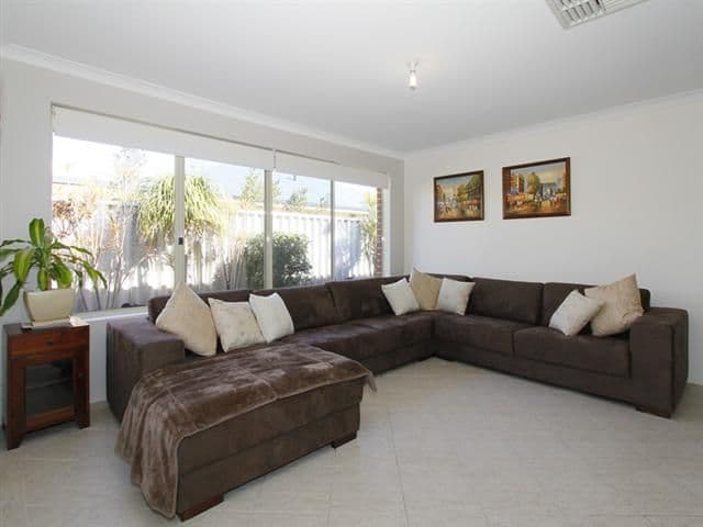 16 Wilton Mews, CANNING VALE WA 6155, Canning Vale - Thumbnail 3