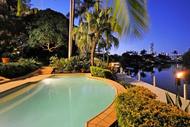 28 Savoy Drive, BROADBEACH WATERS QLD 4218, Broadbeach Waters - Thumbnail 8