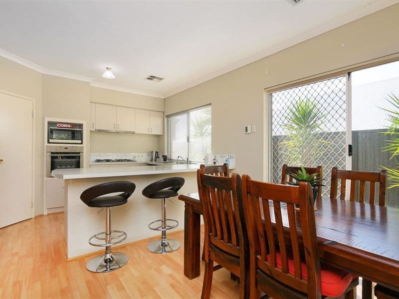 7 Minnow Fairway, Aveley WA 6069, Aveley - Thumbnail 2