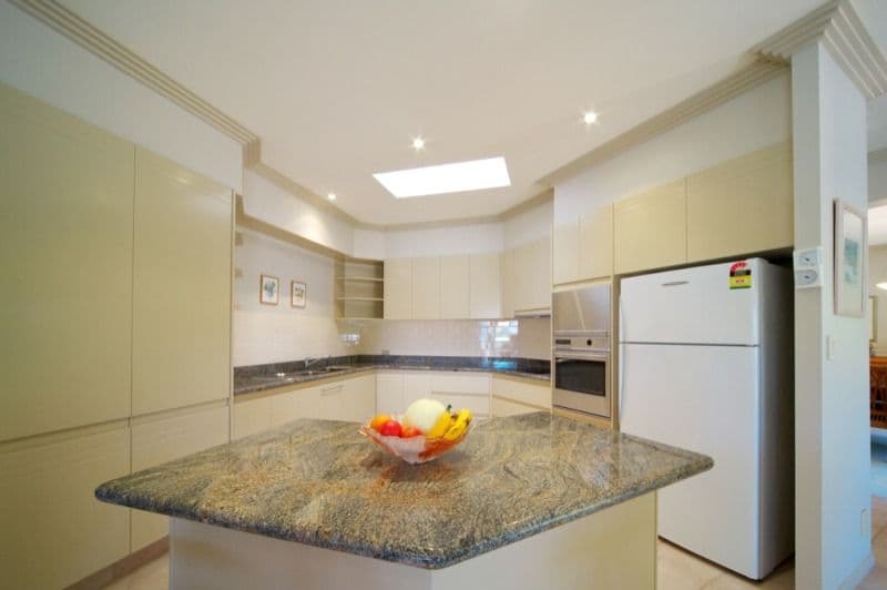 1098 Beechwood Drive, HOPE ISLAND QLD 4212, Hope Island - Thumbnail 5