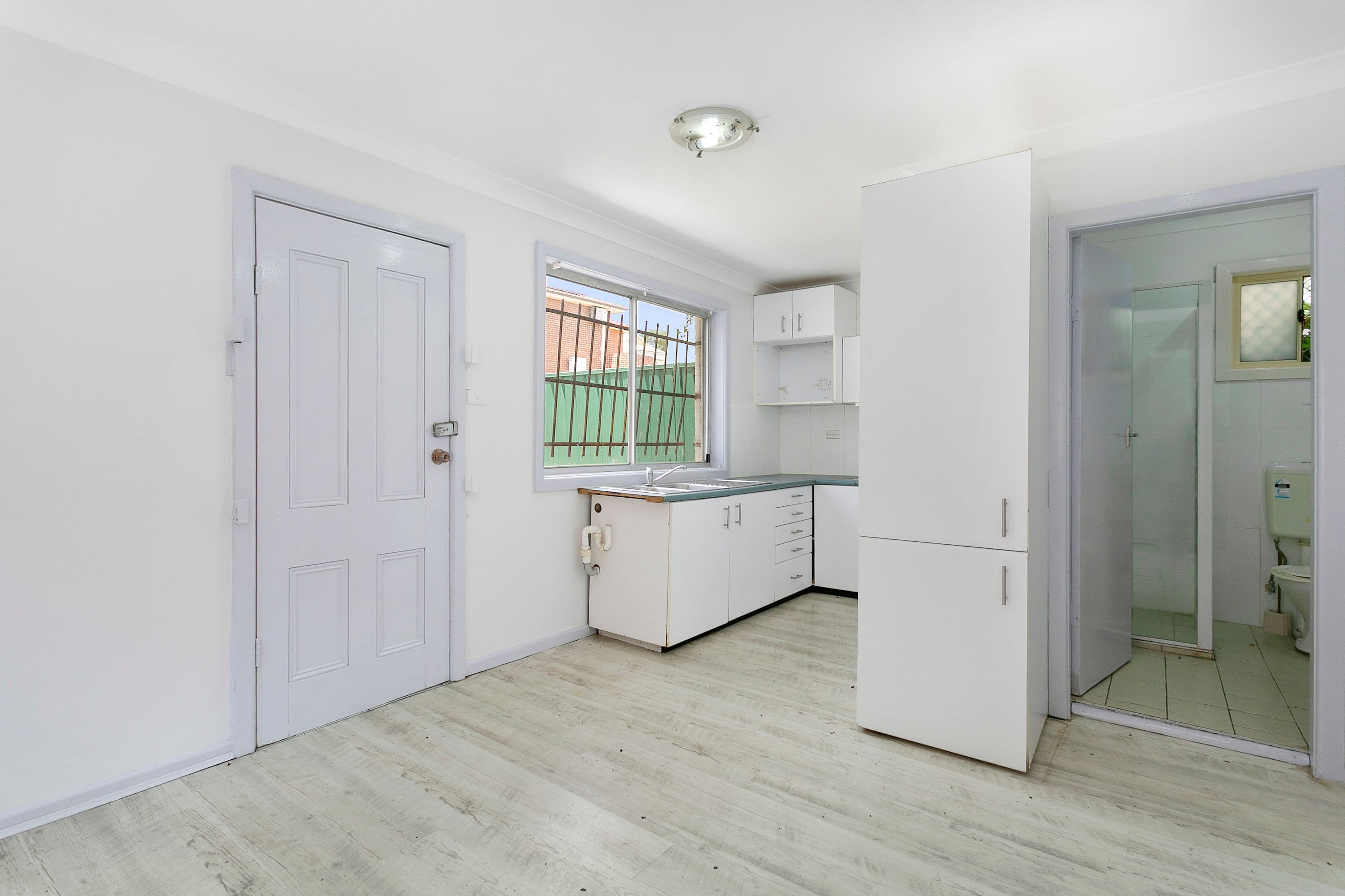 43 South Parade, Campsie - Thumbnail 5