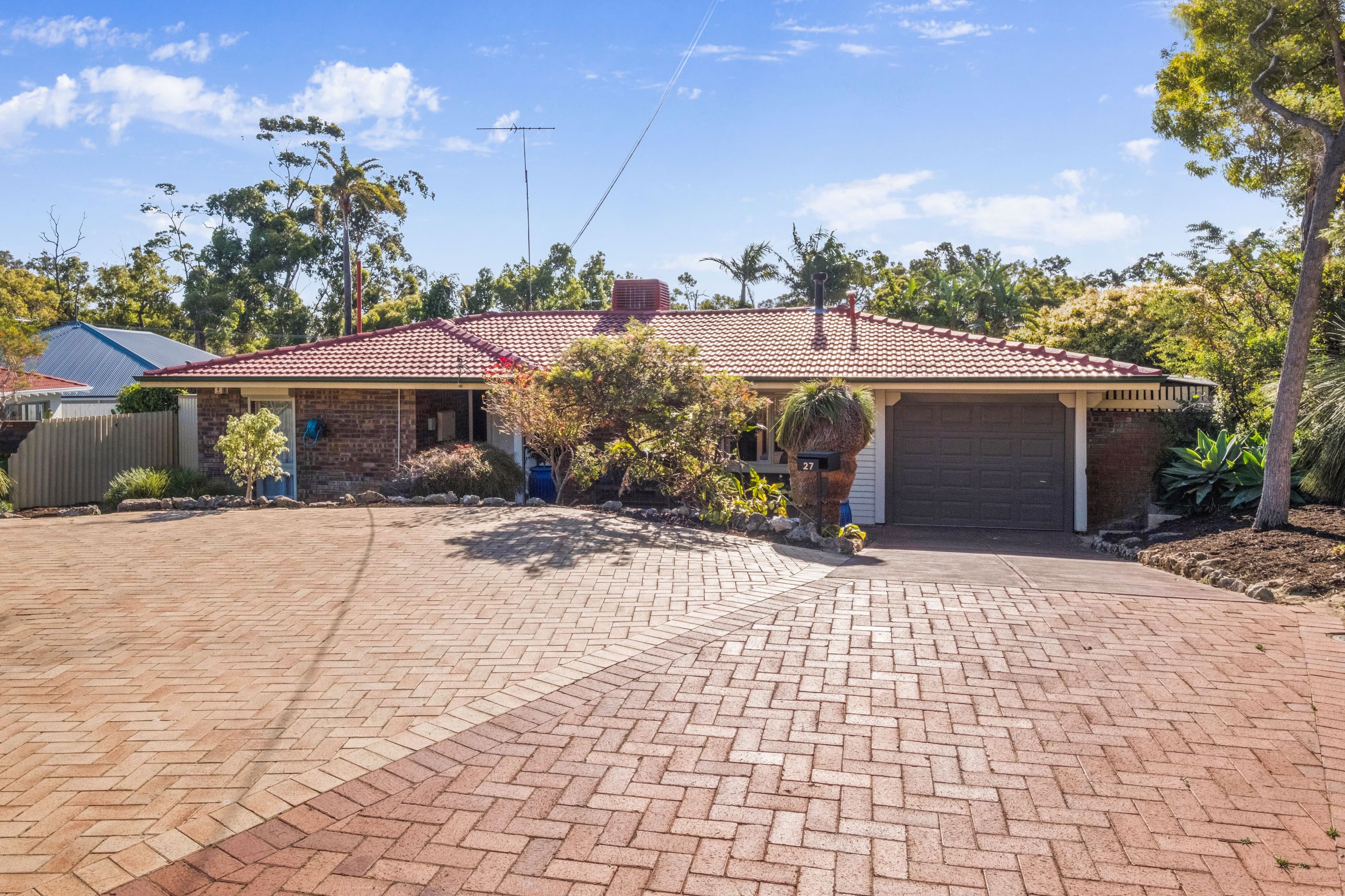 27 Grenfell Avenue, Duncraig WA 6023, Duncraig - Thumbnail 3
