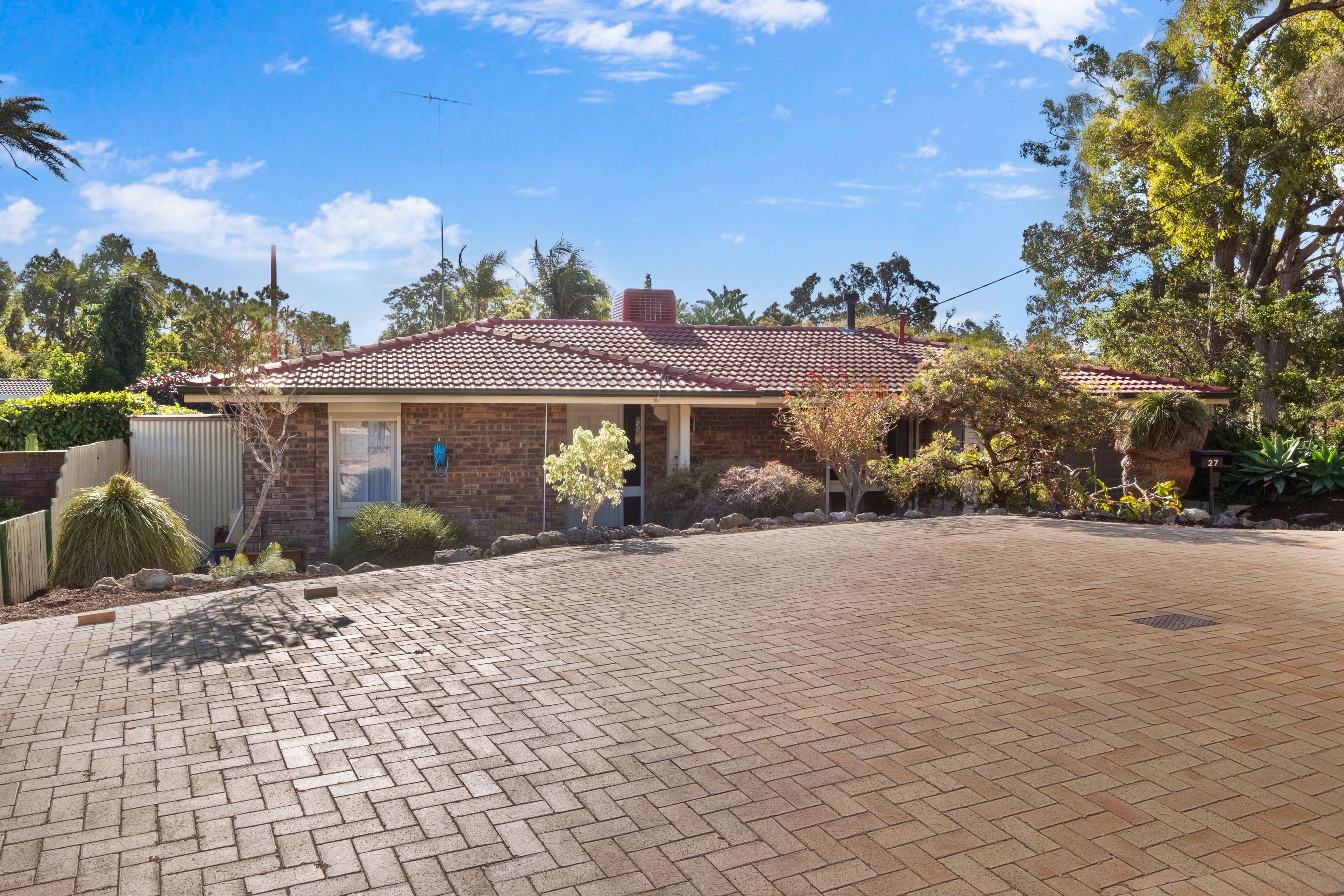 27 Grenfell Avenue, Duncraig WA 6023, Duncraig - Thumbnail 4