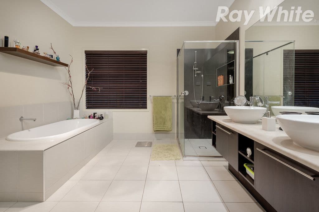 28 Cairn Drive, South Morang VIC 3752, South Morang - Thumbnail 8