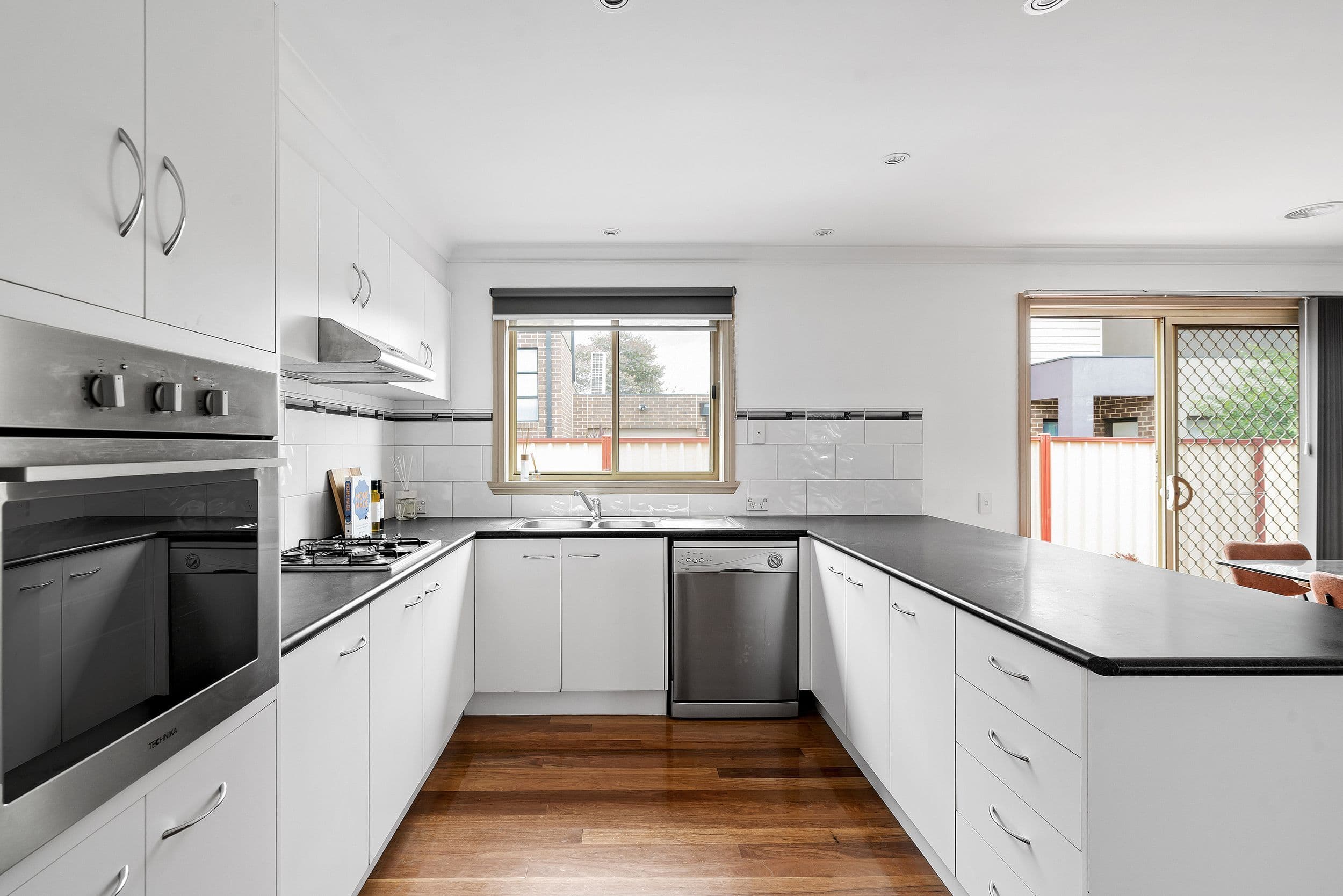18 Millers Road, Brooklyn VIC 3012, Brooklyn - Thumbnail 5