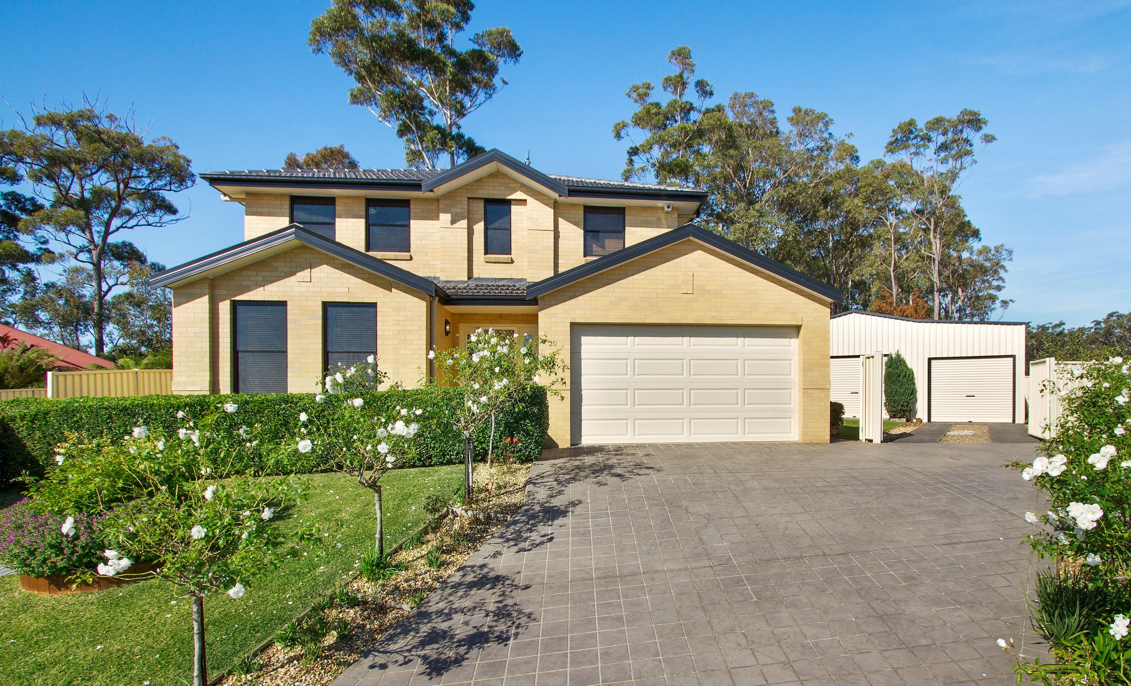 20 Mawson Place, Sunshine Bay - Image 1