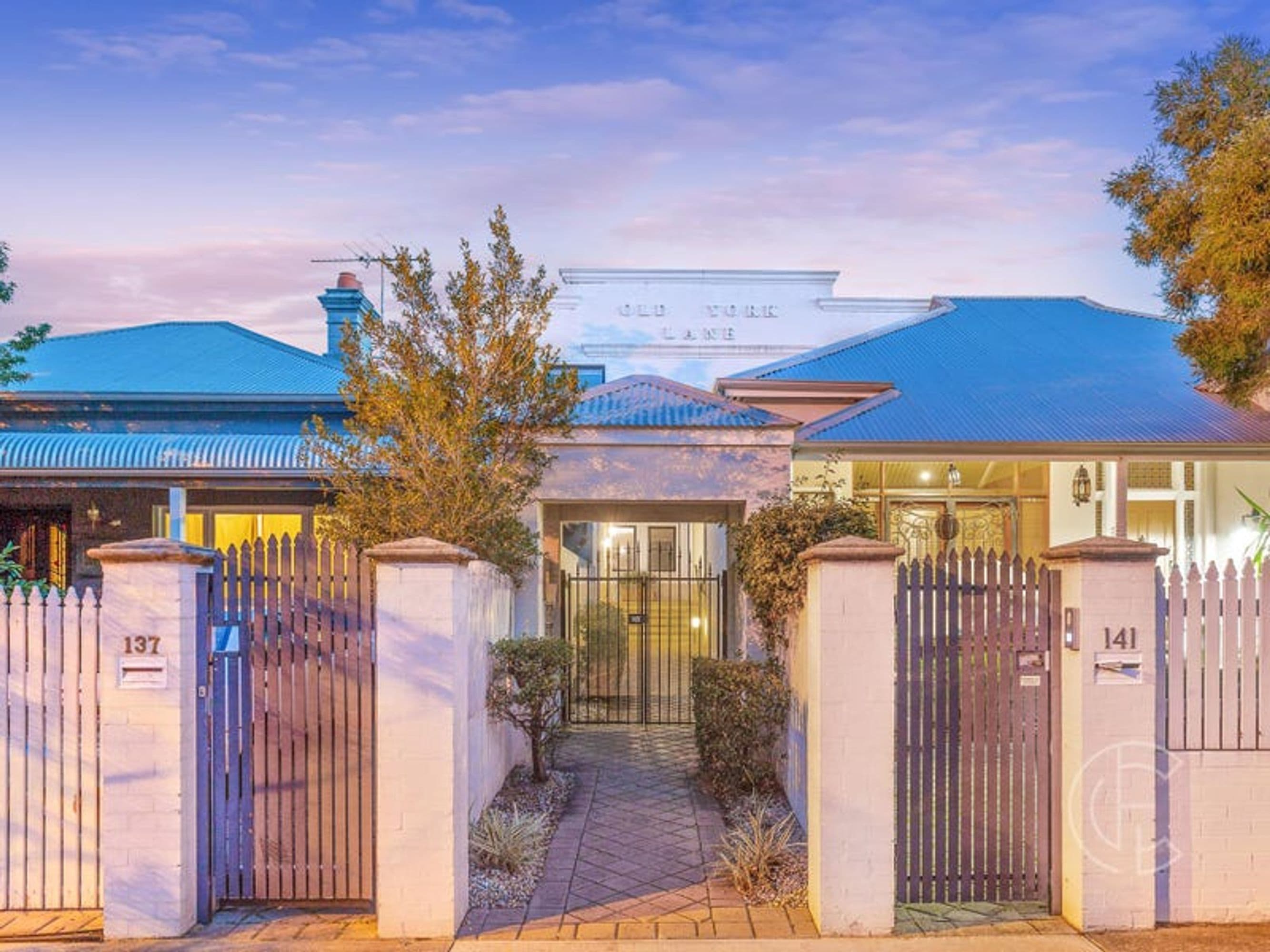 6/137 Roberts Road, Subiaco - Image 1