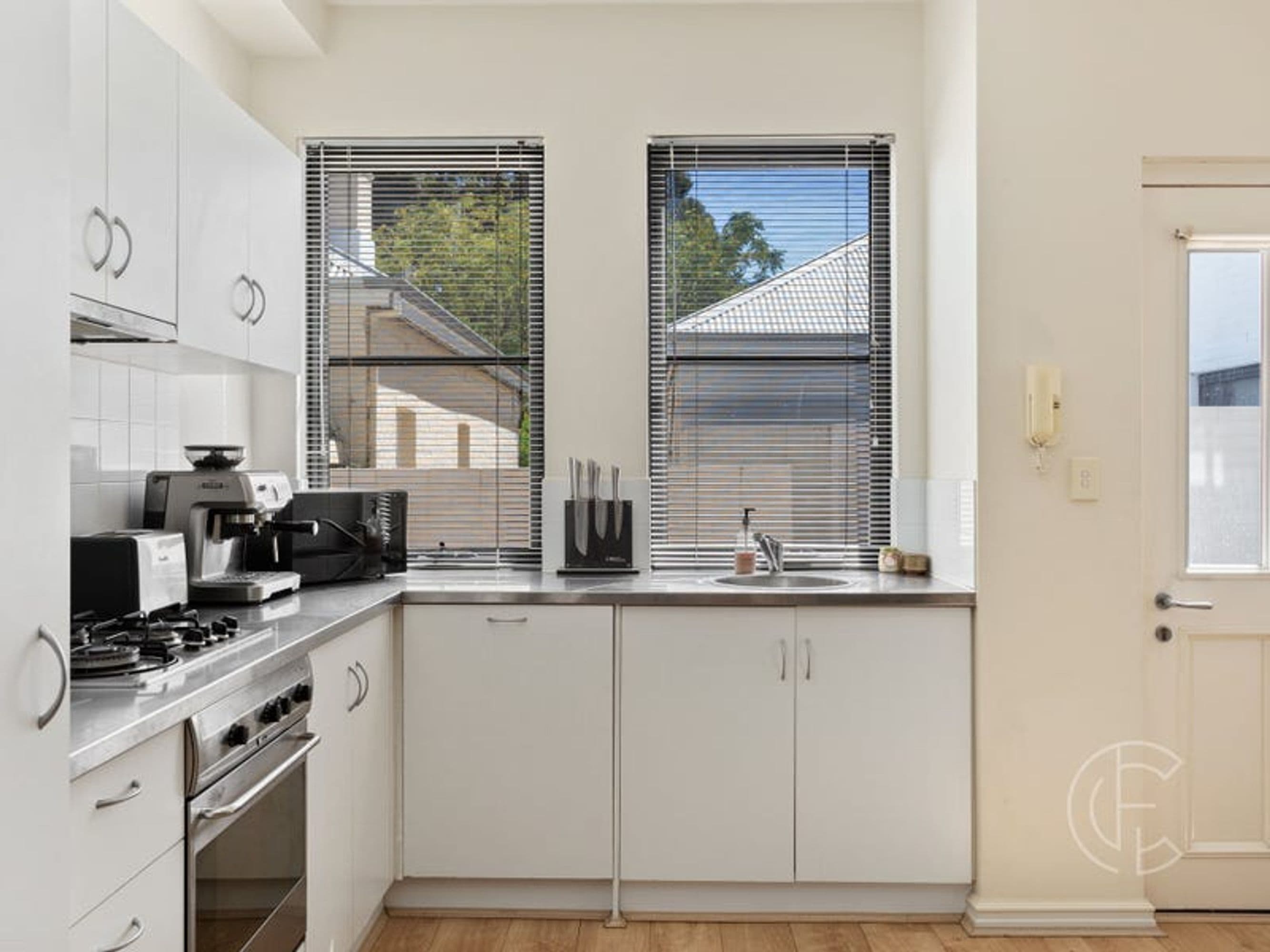 6/137 Roberts Road, Subiaco - Thumbnail 6