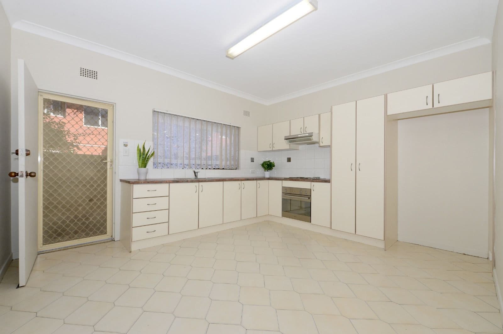 24 Railway Parade, Fairfield NSW 2165, Fairfield - Thumbnail 2