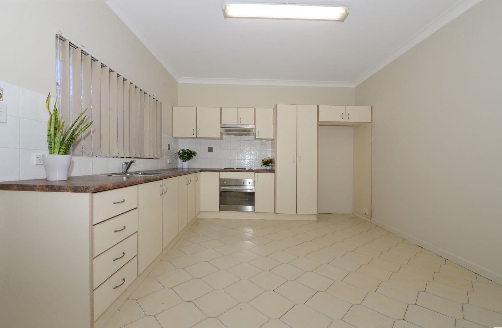24 Railway Parade, Fairfield NSW 2165, Fairfield - Thumbnail 6