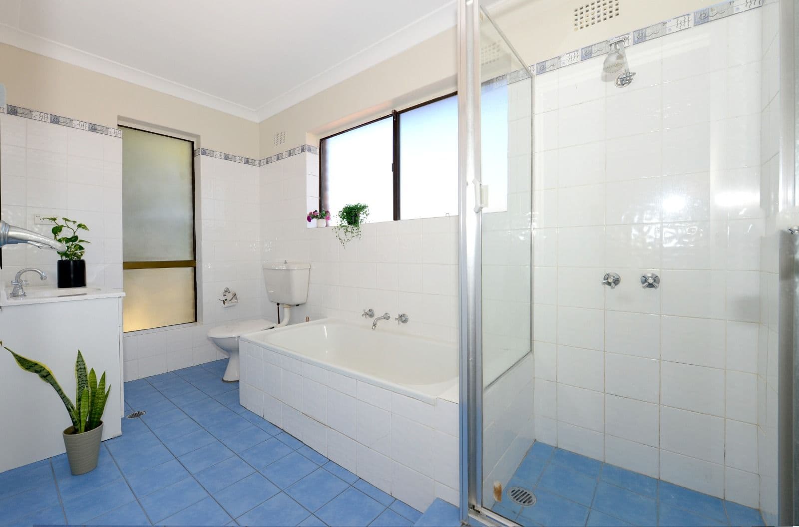 24 Railway Parade, Fairfield NSW 2165, Fairfield - Thumbnail 8