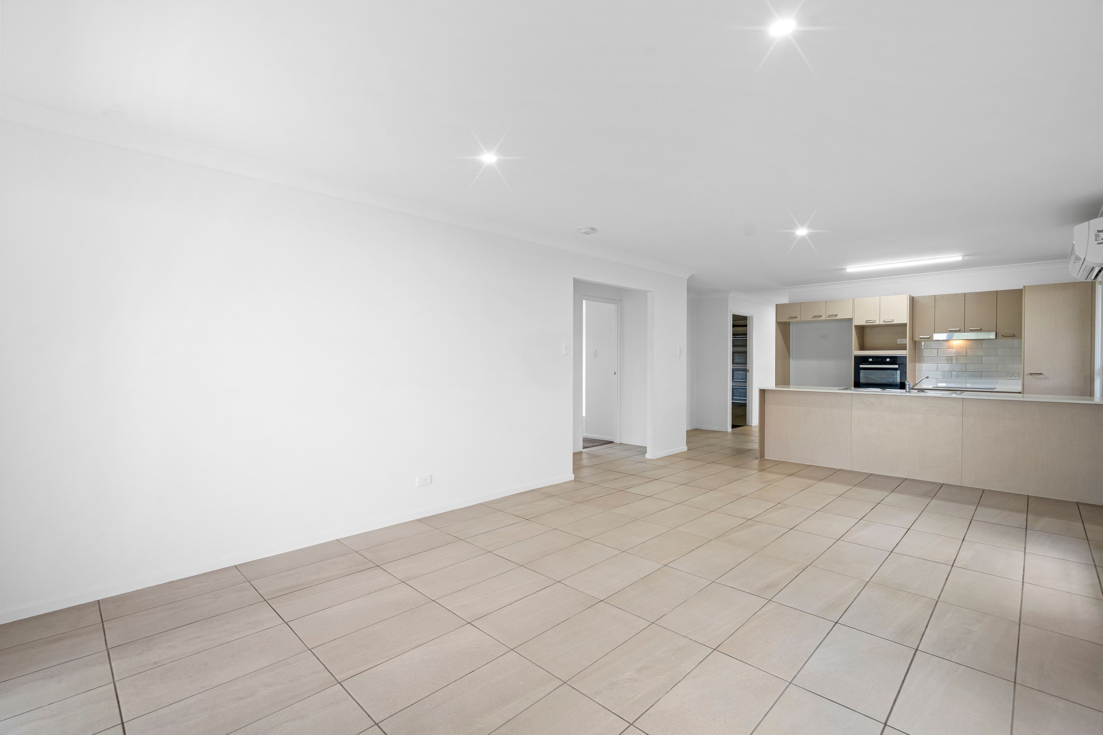 19 Mount Glorious Street, Park Ridge QLD 4125, Park Ridge - Thumbnail 4