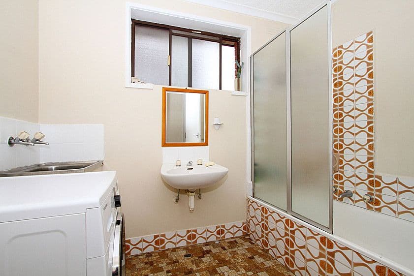 6 Moore Street, COBURG VIC 3058, Coburg - Thumbnail 2
